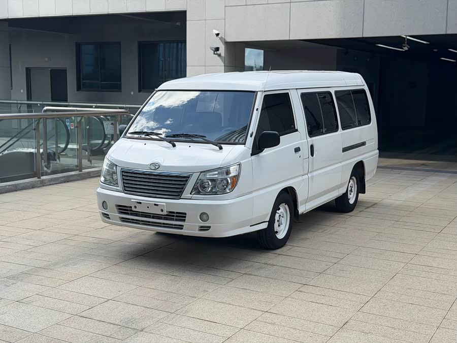 Soueast Delica 2012 car image #3