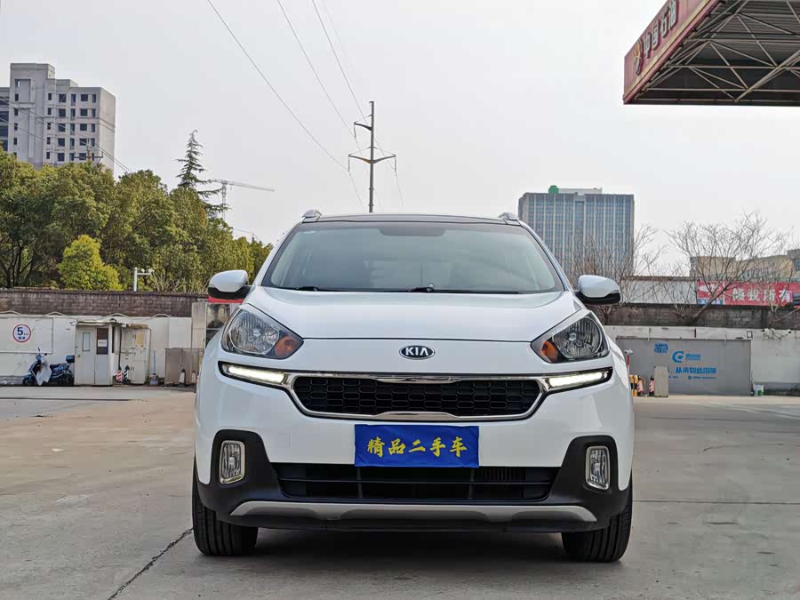 Kia Stonic 2017 car image #3