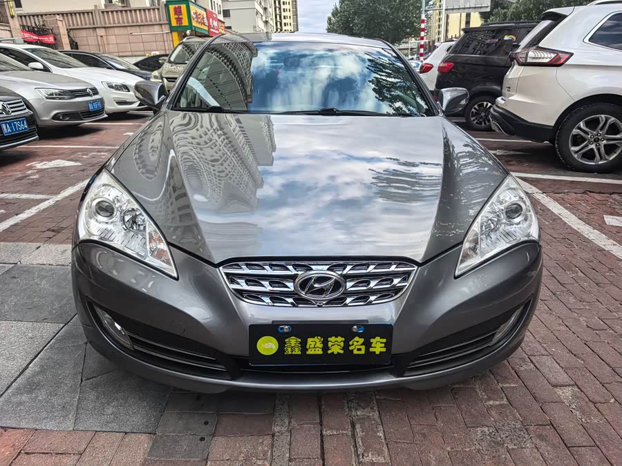 Hyundai Rohens-Coupe 2010 car image #3