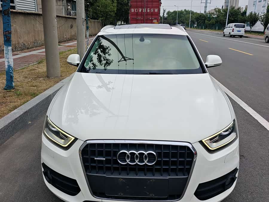 Audi Q3 (Imported) 2013 car image #3