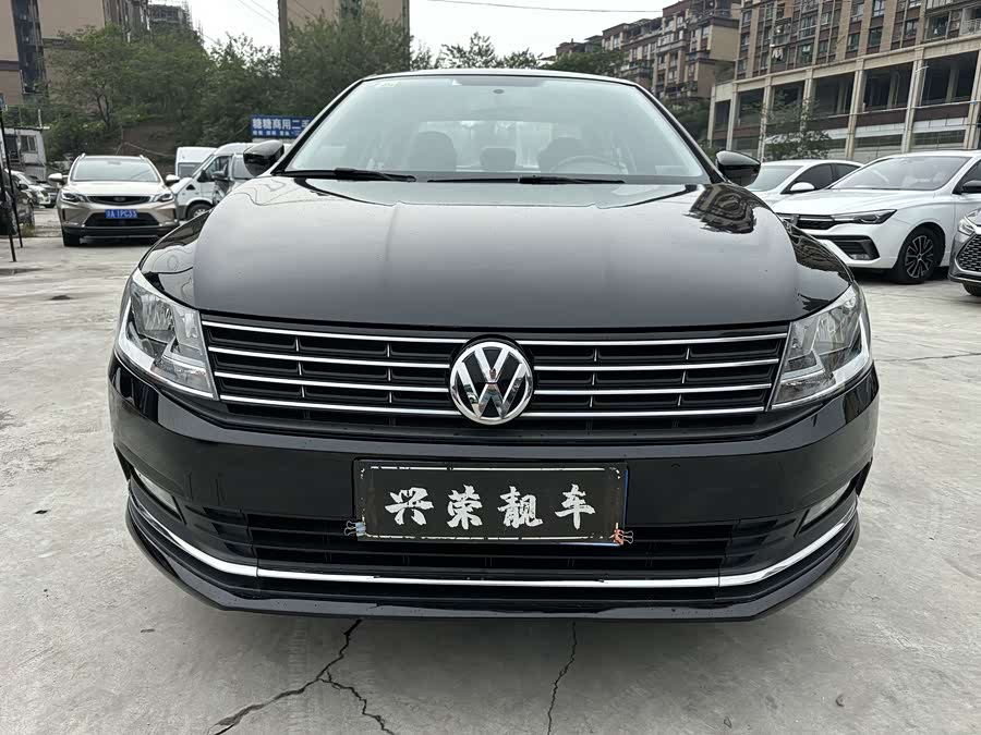 Volkswagen Lavida 2018 car image #3