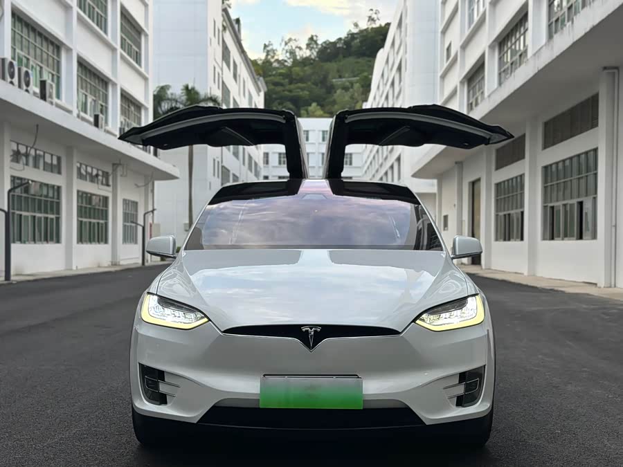 Tesla Model X 2017 #3 Tesla Model X 2017 car image #3