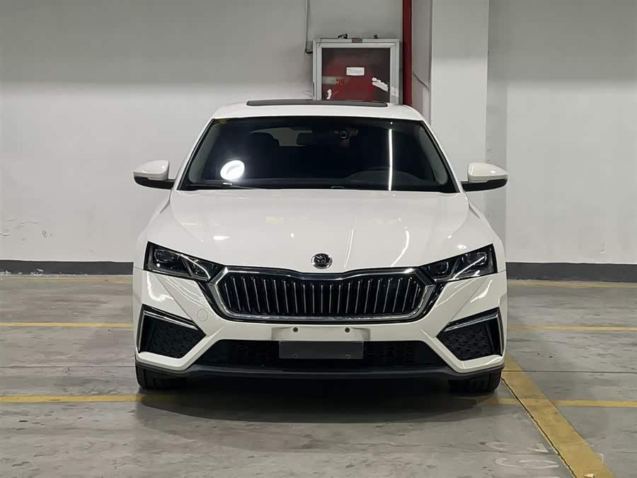 Skoda Octavia 2014 #3 Skoda Octavia 2014 car image #3
