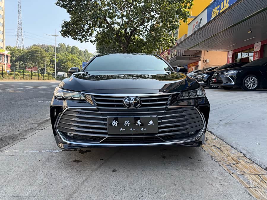 Toyota Avalon 2021 car image #3