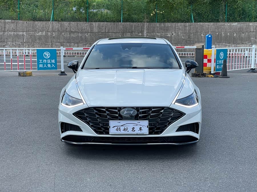 Hyundai Sonata 2023 car image #3