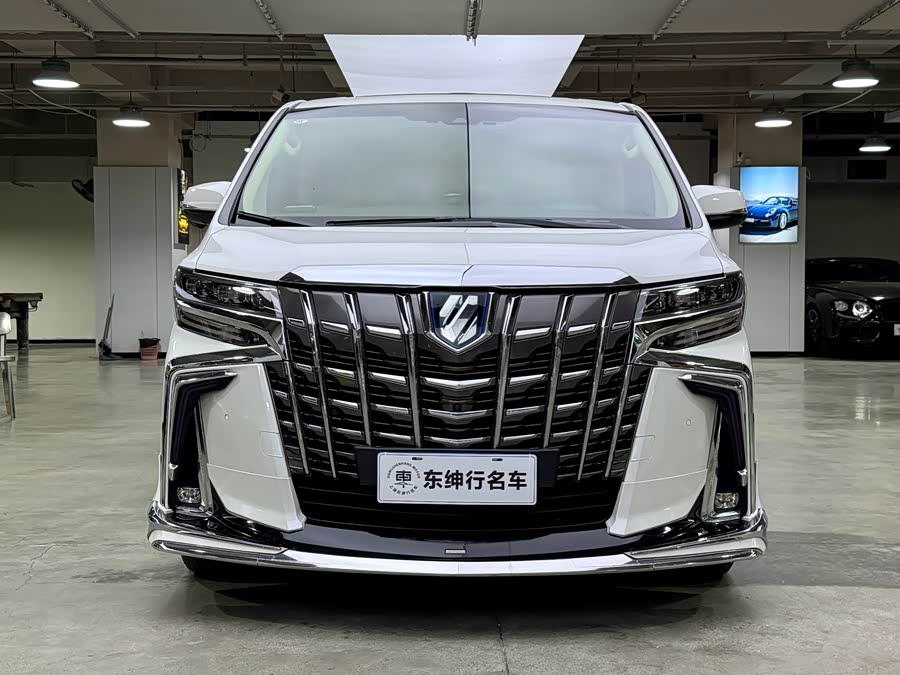 Toyota Alphard 2020 #3 Toyota Alphard 2020 car image #3