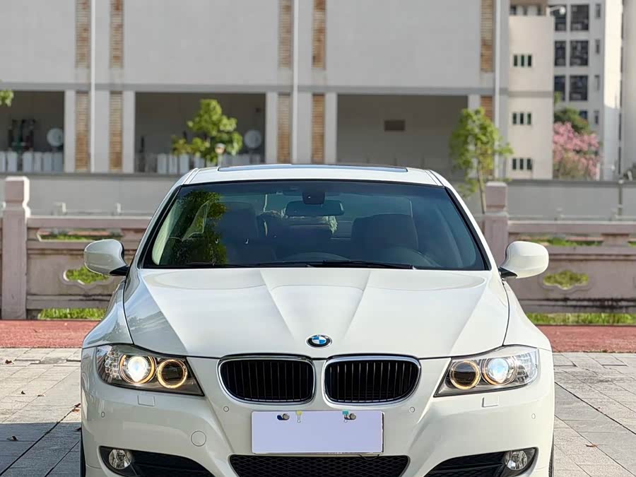 BMW 3 Series (Imported) 2010 car image #3