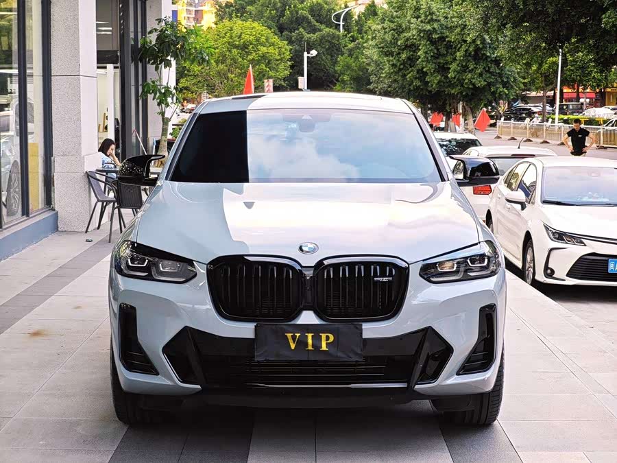 BMW X4 M40i 2024 #3 BMW X4 M40i 2024 car image #3