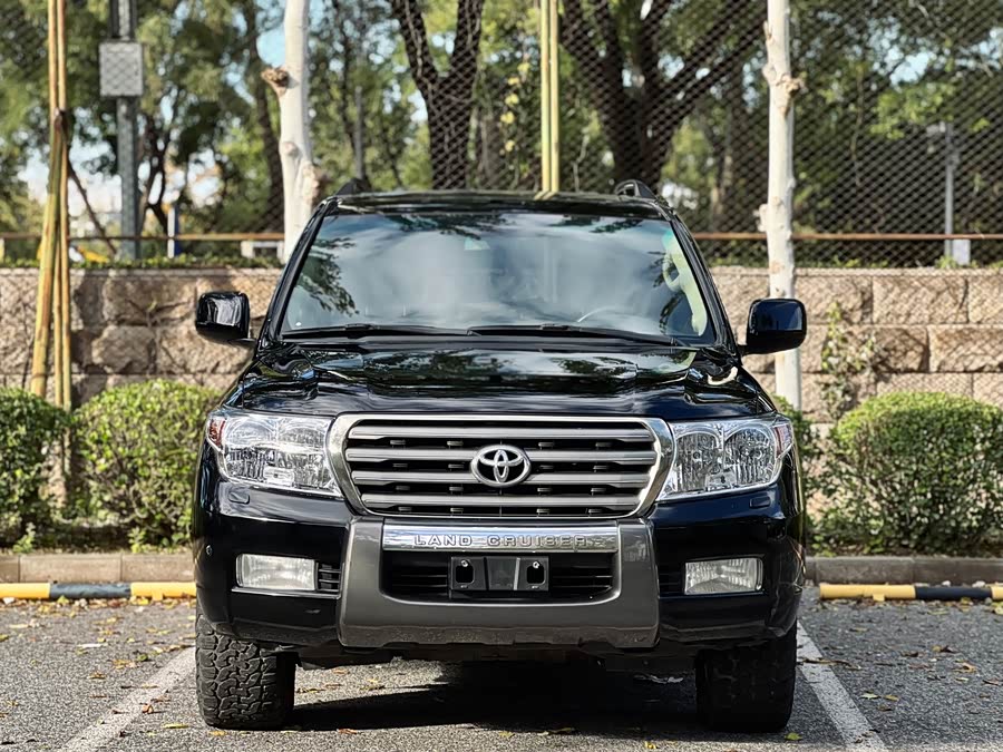 丰田 兰德酷路泽 2010 汽车图片 #3