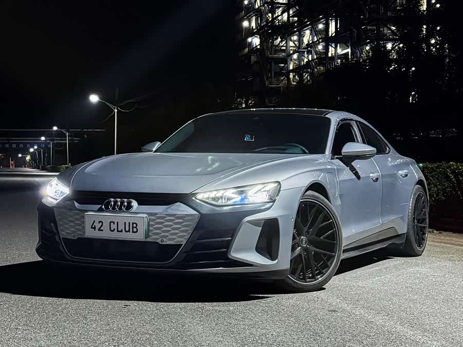 Audi e-tron GT 2024 car image #3