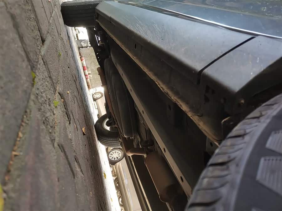 SWM G01 2020 car image #3