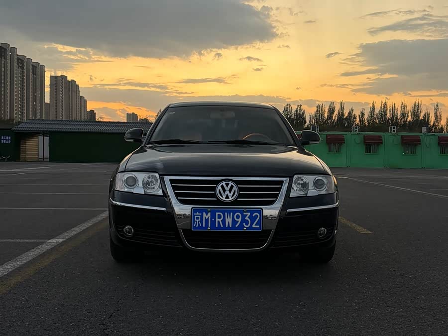 Volkswagen Passat Lingyu 2009 #3 Volkswagen Passat Lingyu 2009 car image #3