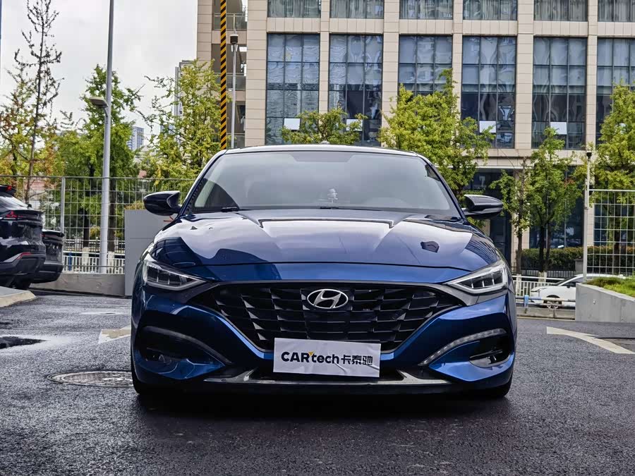 Hyundai Lafesta 2020 car image #3