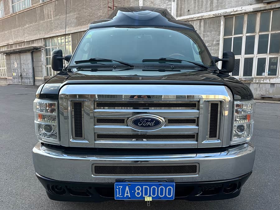 Ford E350 2016 car image #3