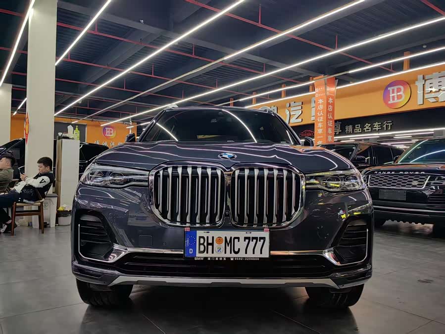 BMW X7 2020 immagine di auto #3