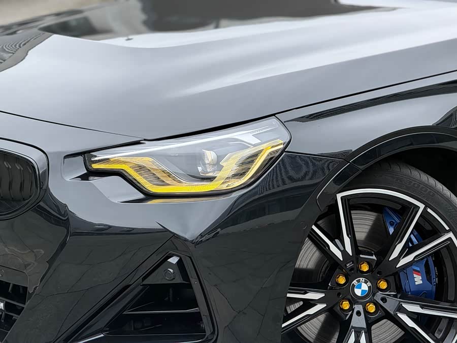 BMW M240i 2024 immagine di auto #3