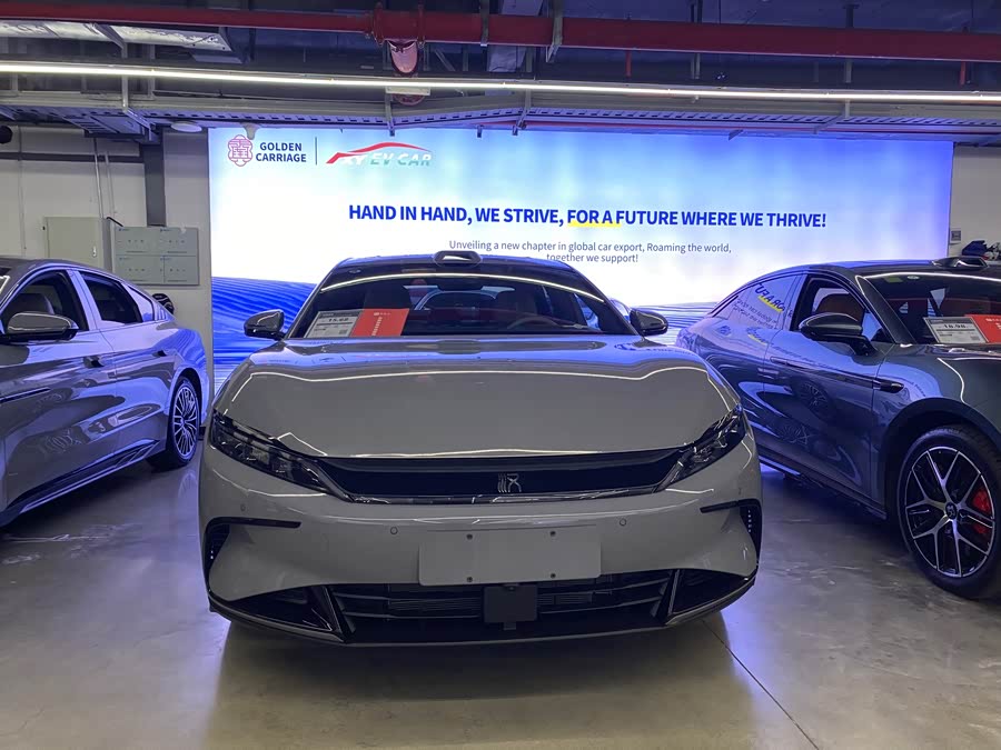 BYD Han 2025 car image #3