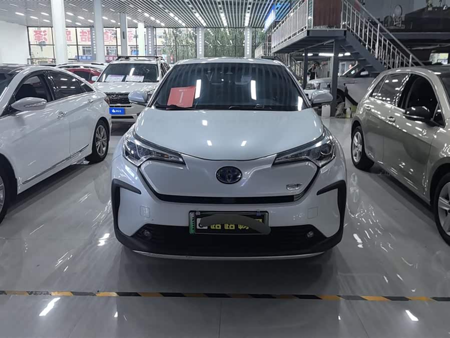 Toyota Izoa E 2021 #3 Toyota Izoa E 2021 imagen de coche #3