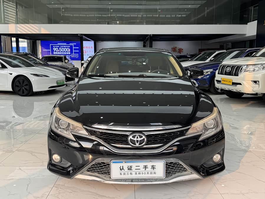 Toyota Reiz 2014 صورة سيارة #3