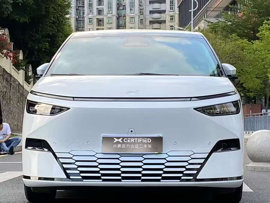 Xpeng X9 2024 immagine di auto #3