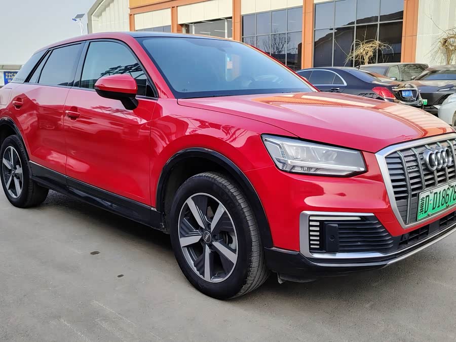 Audi Q2L e-tron 2019 imagen de coche #3