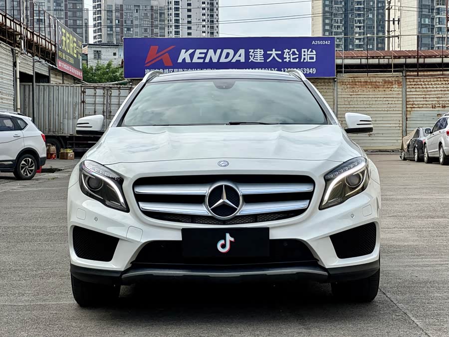 Mercedes-Benz GLA Class (Imported) 2015 #3 Mercedes-Benz GLA Class (Imported) 2015 car image #3
