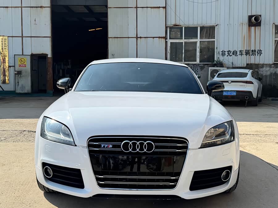 Audi TT 2013 car image #3