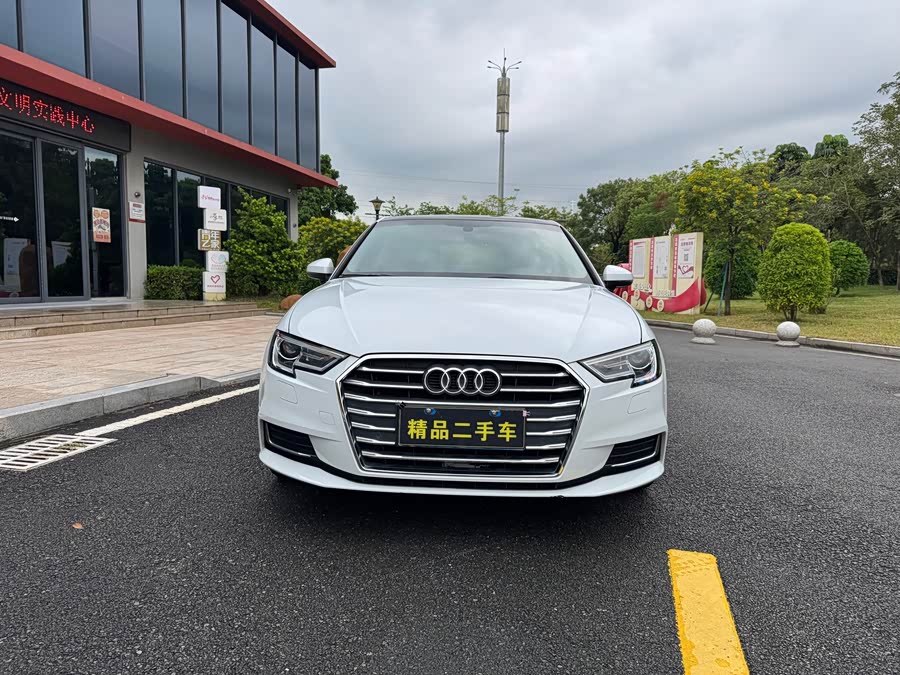 Audi A3 2020 car image #3