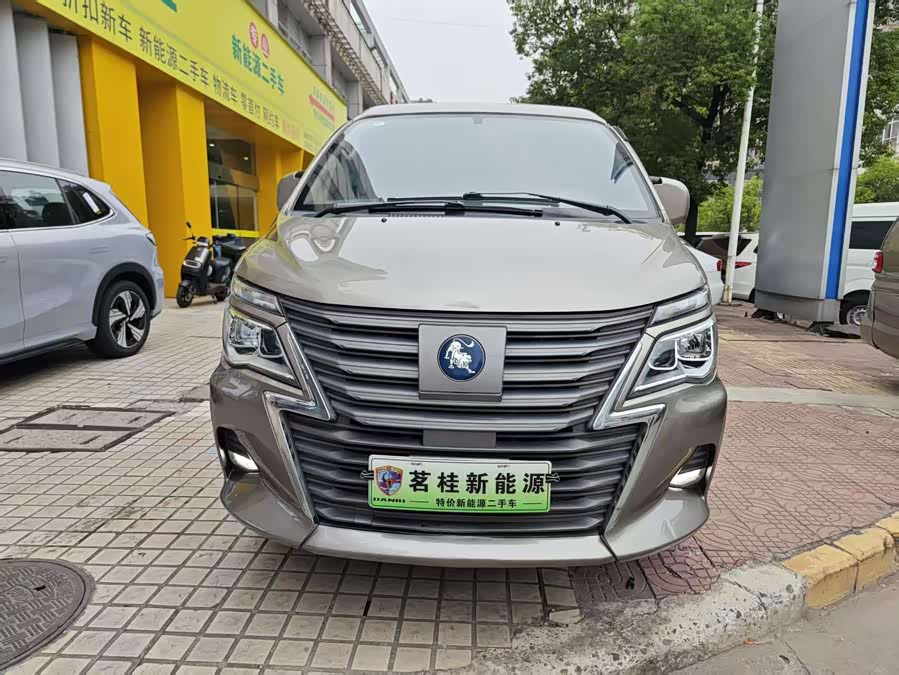 2024 car image #3