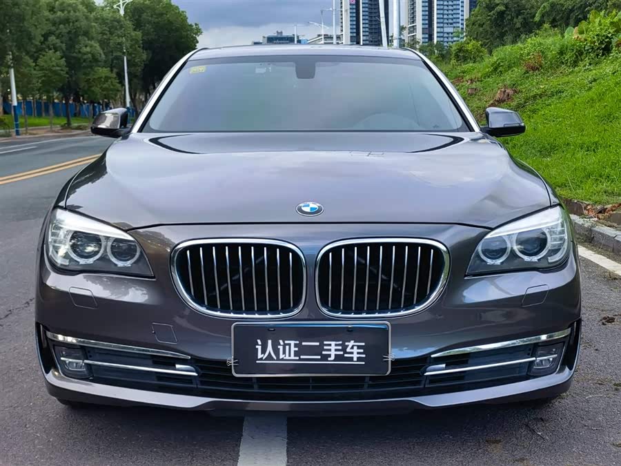 BMW i4 M50 2015 car image #3