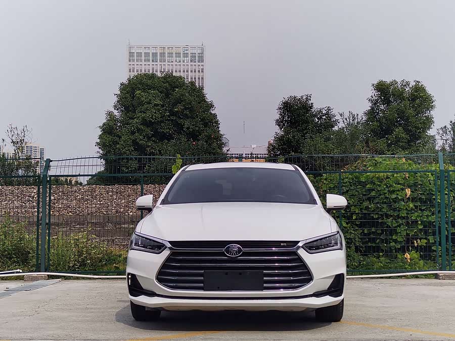 BYD Qin Pro 2020 #3 BYD Qin Pro 2020 car image #3