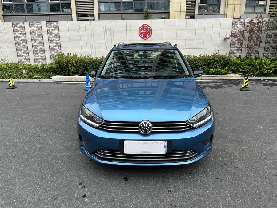 Volkswagen Golf Sportsvan 2018 #3 Volkswagen Golf Sportsvan 2018 car image #3