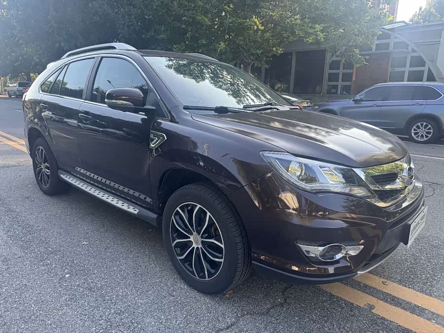 BYD S7 2014 car image #3