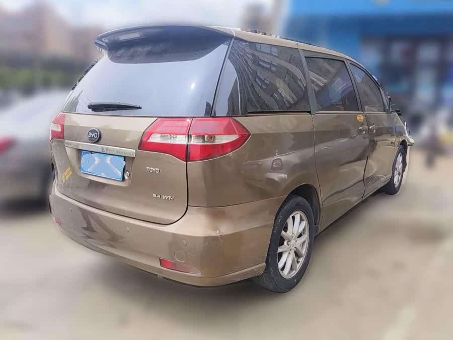 BYD M6 2014 car image #3
