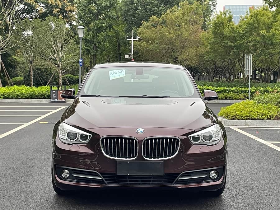 BMW 5 Series GT 2014 immagine di auto #3