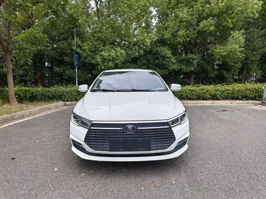 BYD Qin New Energy 2023 car image #3