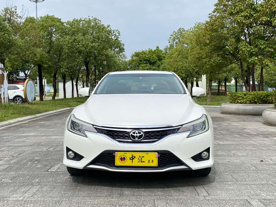 Toyota Reiz 2015 صورة سيارة #3