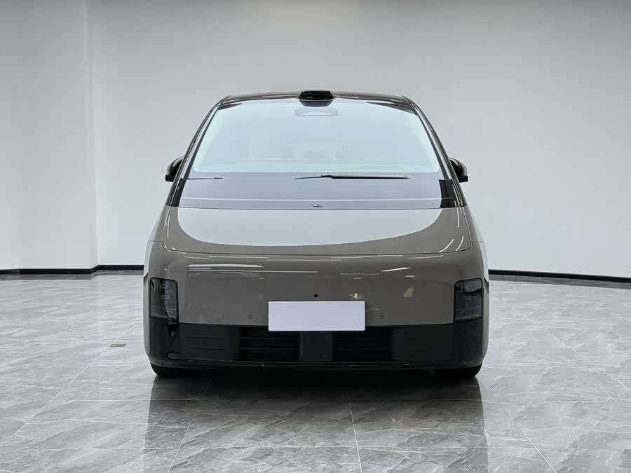 理想汽车 理想MEGA 2024 汽车图片 #3