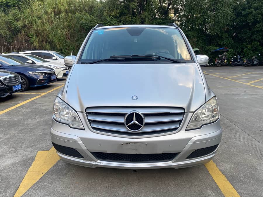 奔驰 唯雅诺 2012 汽车图片 #3