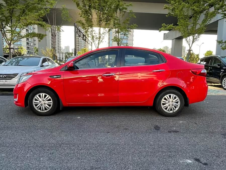 Kia K2 2013 image de voiture #3