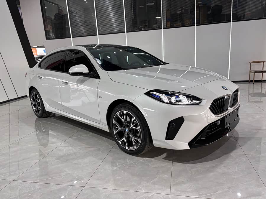 BMW 2 Series 2025 #3 BMW 2 Series 2025 immagine di auto #3