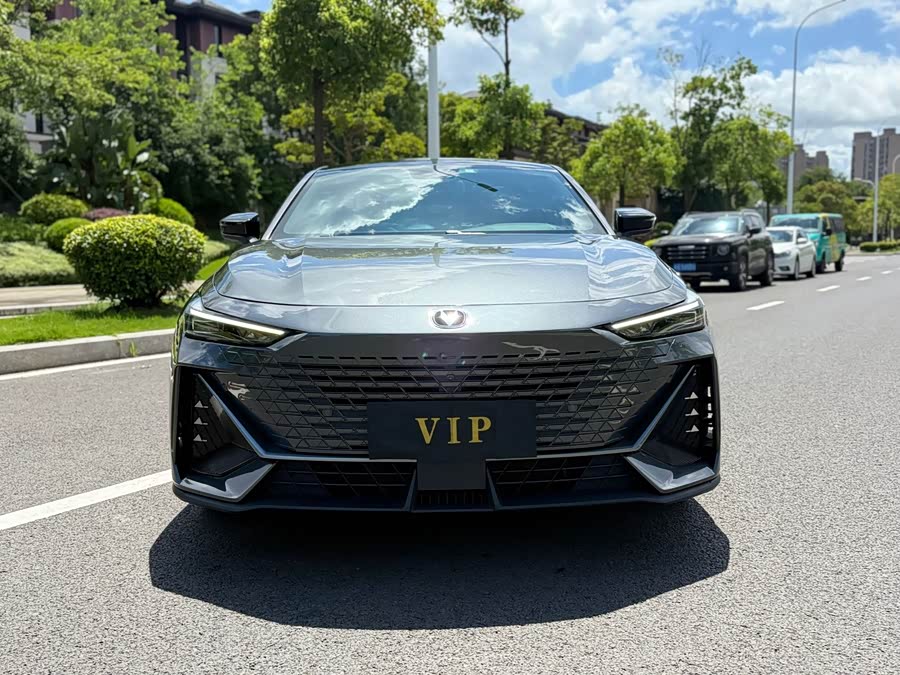 Changan UNI-V 2022 image de voiture #3