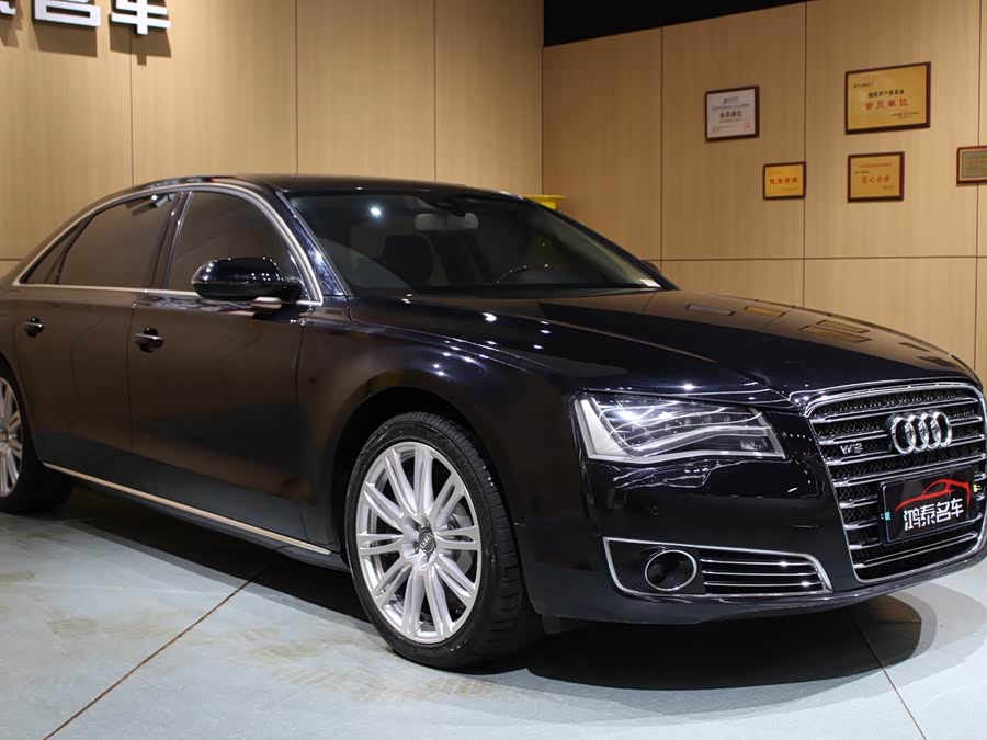 Audi A8 2013 imagen de coche #3