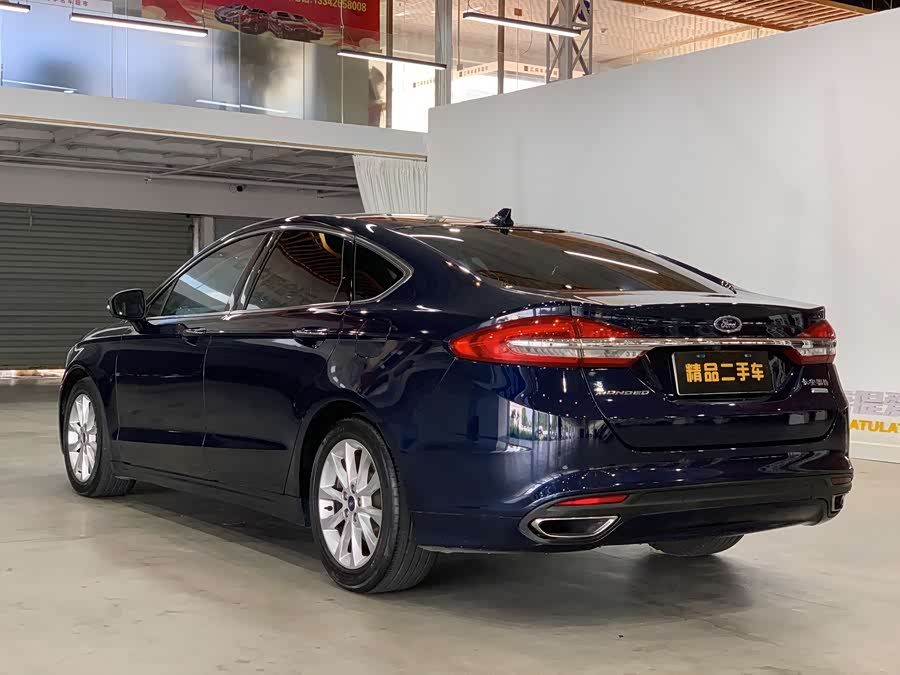 Ford Mondeo 2017 car image #3