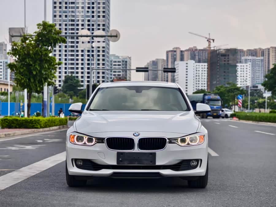 BMW 3 Series (Imported) 2012 изображение автомобиля #3