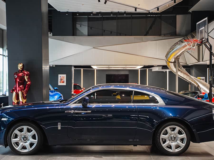 Denza Wraith 2022 #3 Denza Wraith 2022 car image #3