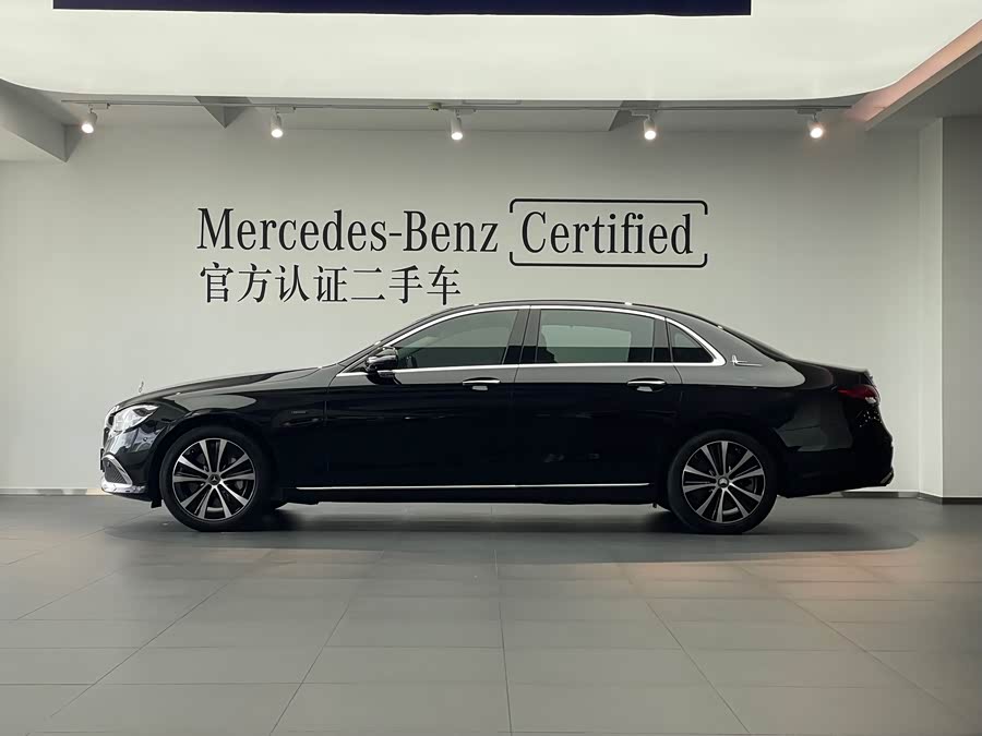 Mercedes-Benz E Class New Energy 2021 car image #3