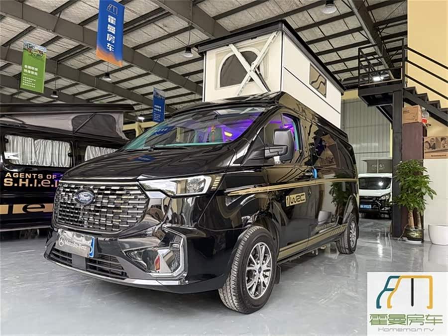 Ford Transit 2023 car image #3