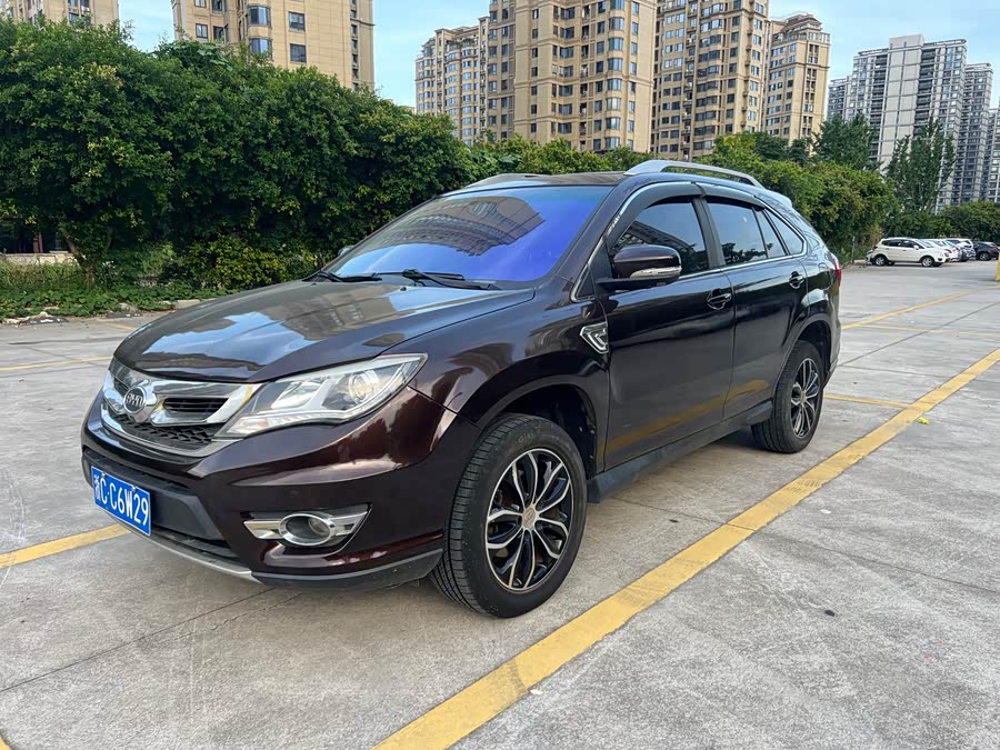 BYD S7 2014 car image #3