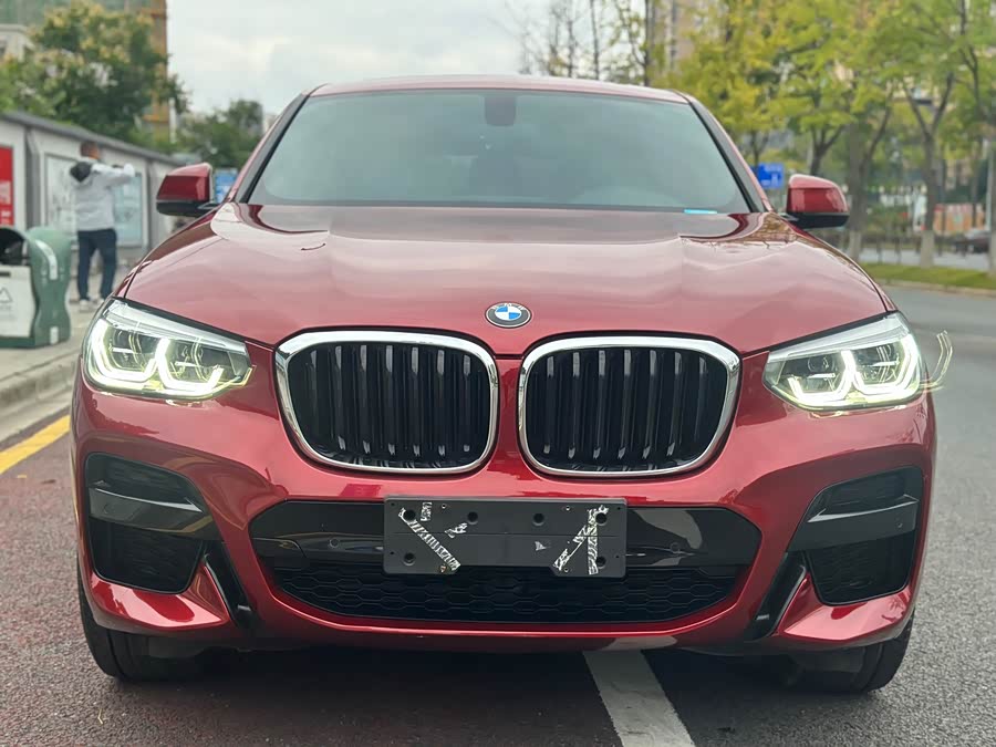 BMW X4 2020 car image #3